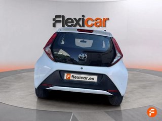 Toyota Aygo 1.0 70 x-play