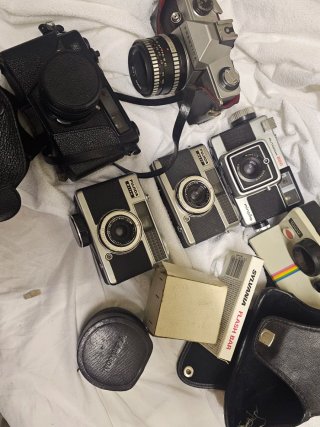 Lotto di 6 Fotocamere Vintage Fujica Praktica