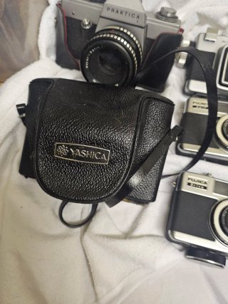 Lotto di 6 Fotocamere Vintage Fujica Praktica