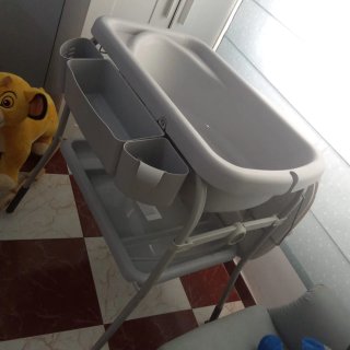 Bañera y cambiador de bebé marca Chicco