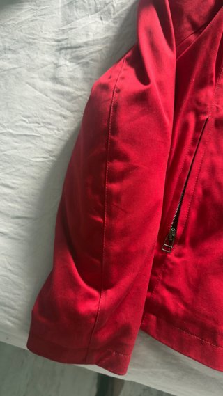 Chaqueta moto roja mujer con protecciónes