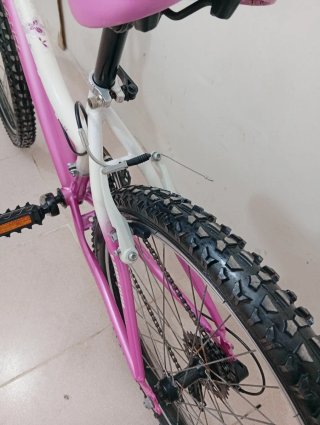 Bicicleta MTB-600 para niña 24"con casco talla s