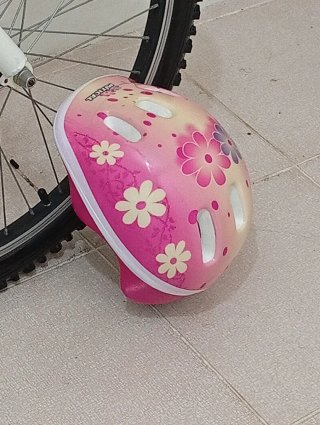 Bicicleta MTB-600 para niña 24"con casco talla s