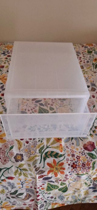 Cajonera de plástico transparente