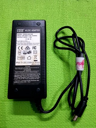 Cargador Patin eléctrico DSS65-4201500 42V-1.5A