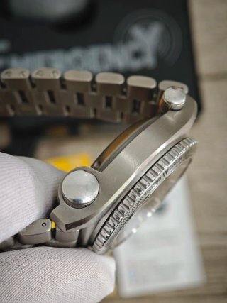 Reloj Breitling Emergency Orbiter 3 Edición Limita