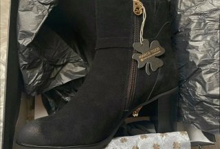 Botines Marco Tozzi negros talla 40 sin estrenar.