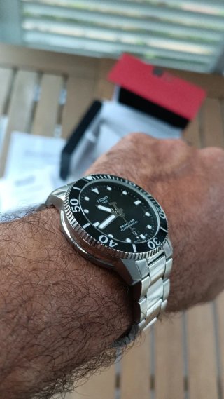 Tissot Seastar 1000 Powermatic 80 Black