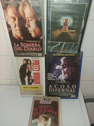 Lote 5 Cintas VHS: Poltergeist, Pretty Woman, etc.