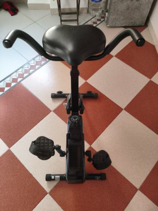 Bicicleta Estática Oficina Negra y Azul