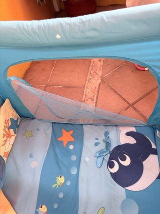 Parque de juego infantil con diseño marino