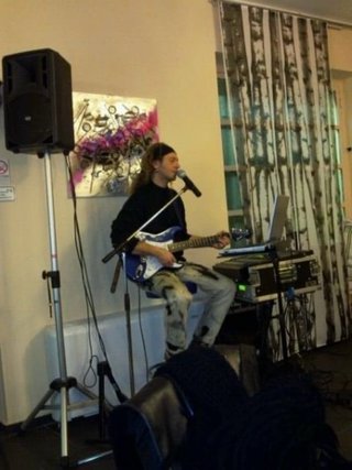 Cantante per compleanni, feste, ecc...