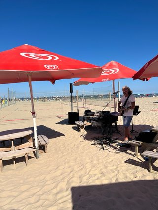 Cantante per compleanni, feste, ecc...
