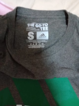 T-shirt Adidas grigia con logo verde