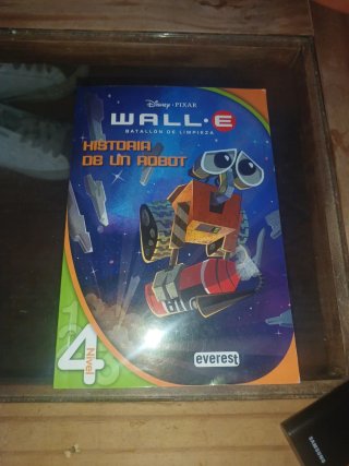 Wall-E. Batallón de limpieza. Historia de un ro...