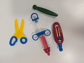 Maletín Médico Infantil Dideco + Set Extra