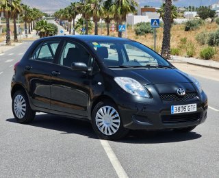 Toyota Yaris 2011