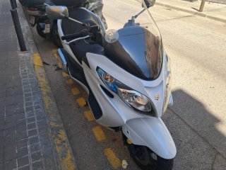 Suzuki Burgman 400 ABS Blanca