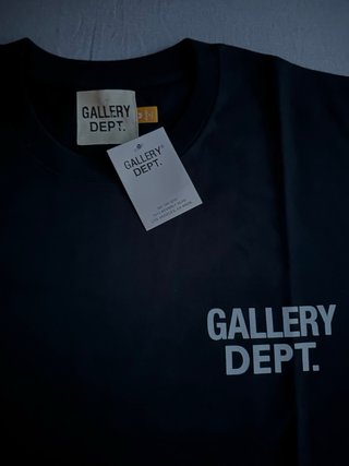 Maglietta Gallery Dept