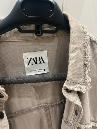 Chaqueta Zara flecos beige talla única