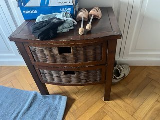 2 Cajonera de madera