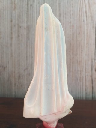 Virgen de Fátima figura religiosa