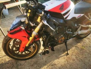 Bombín del embrague honda cbr 1000 rr . 18329