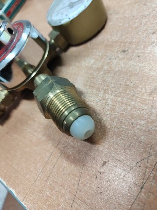 Regulador Acetileno STAG c/Válvula Seguridad