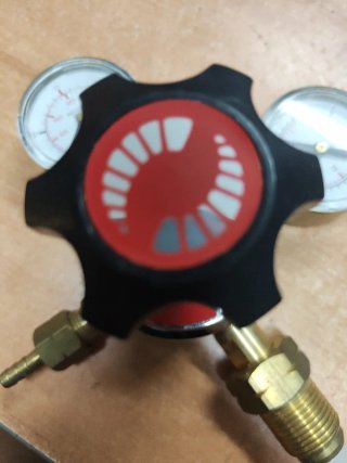 Regulador Acetileno STAG c/Válvula Seguridad