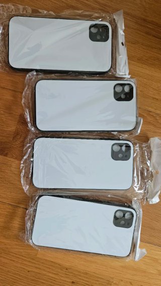 Cover personalizzabili per iPhone 11