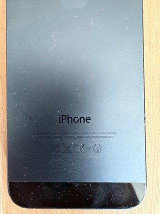 iPhone Apple Negro Pequeño para uso o piezas.