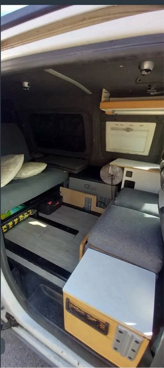 Volkswagen MaxiCaddy 4x4 camper 2014