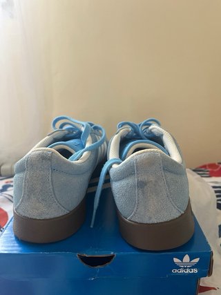 Zapatillas Adidas Azul y Marrón