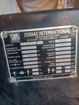 Zodiac Neumática con Motor Johnson