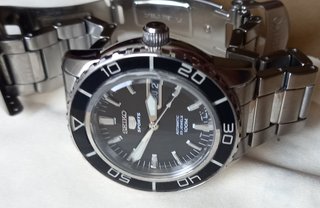 Reloj Seiko 5 Sports Automático Negro/Plata