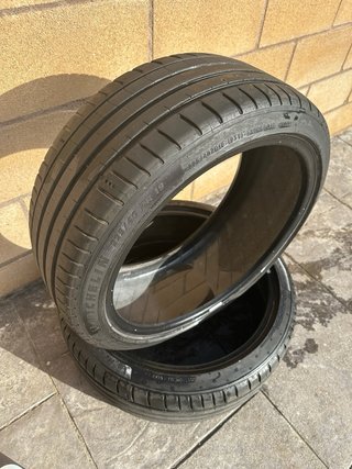 Neumático Michelin 225/40 ZR 19