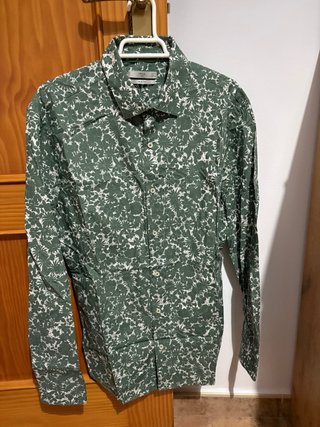 Camisa Mango Estampada Verde y Blanca