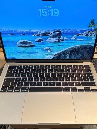 MacBook Air M2 8GB 256GB