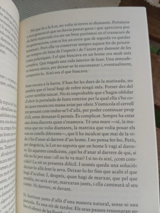 Lote/ Pack de 2 novelas Best Seller e CATALÁN