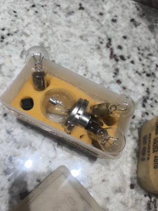 Repuestos Lamparas Bombillas Seat 600 L y 600 D
