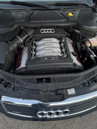 Audi A8 2003