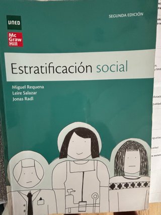 Se venden libros UNED de primero de Antropología