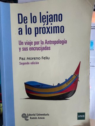 Se venden libros UNED de primero de Antropología