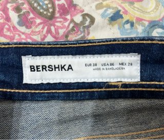 Shorts vaqueros Bershka