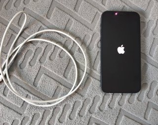 Apple iPhone 12 64GB Negro