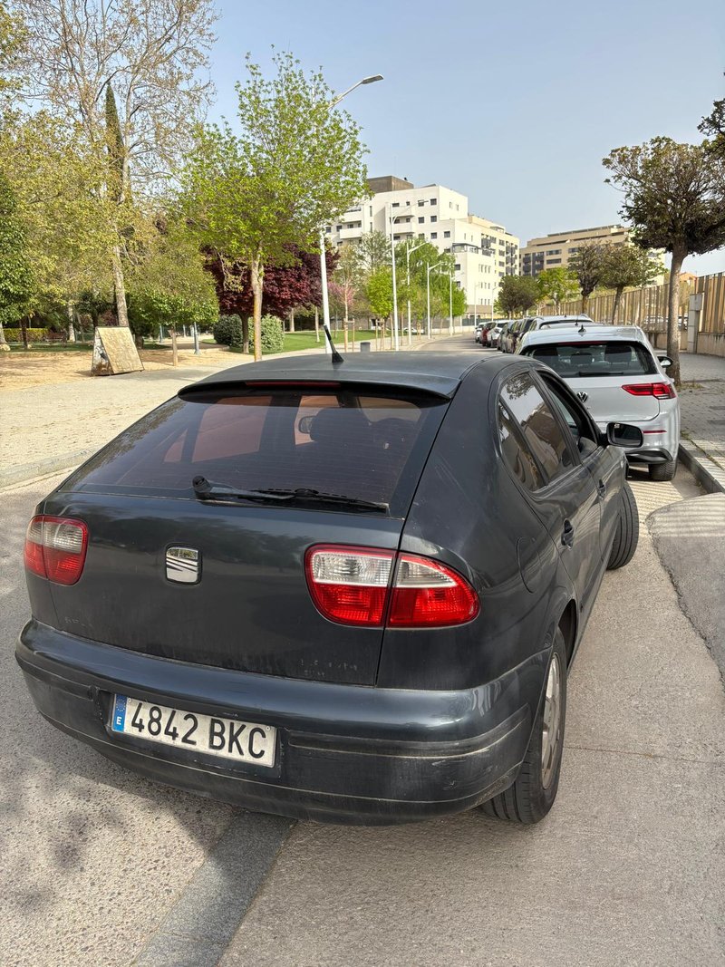 SEAT Leon 1.9 TDI 110cv (2001) - foto 1