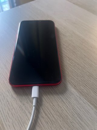 iPhone 11 64GB Rosso
