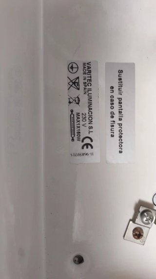 Lámpara de mesa moderna plata y blanco