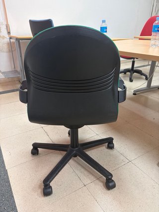 Silla de oficina ergonómica giratoria