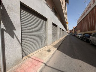 Local comercial en alquiler en Fraternidad en Elda